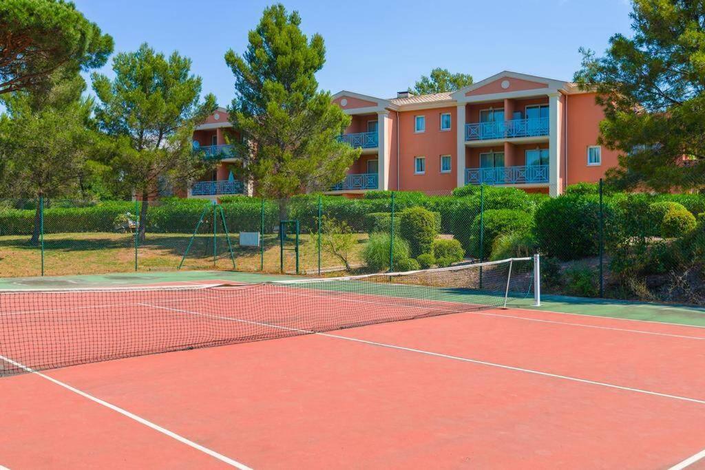 Appartement T2 dans résidence avec piscine et tennis Saint-Raphaël Extérieur photo