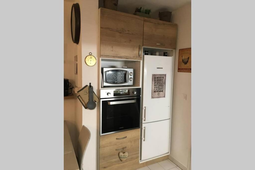 Appartement T2 dans résidence avec piscine et tennis Saint-Raphaël Extérieur photo